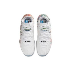 Nike LeBron 17 - Pour Dépassement des Limites Physiques